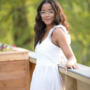 Meet your Posher, Monica